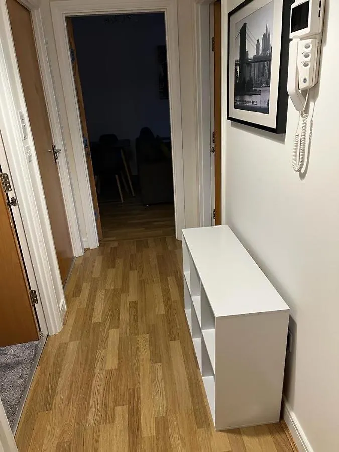 אדינבורו Ferry Gait Apartments 0*,